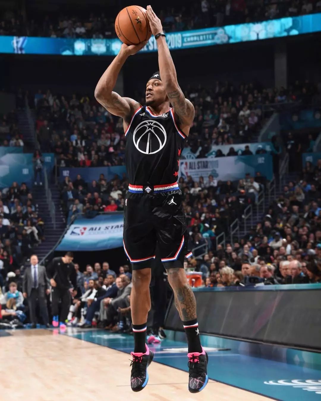 我国田径女队4乘100米接力决赛 排名第五无缘奖牌